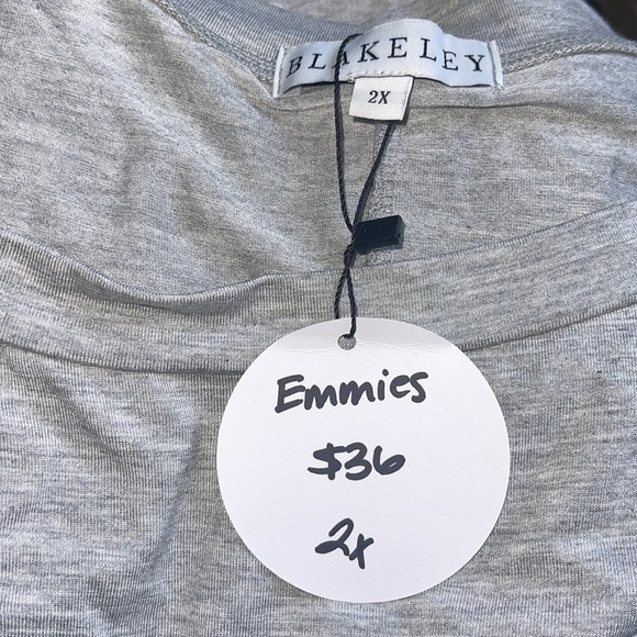 Blakeley oversized EMMIE T-shirt - Picture 2 of 3